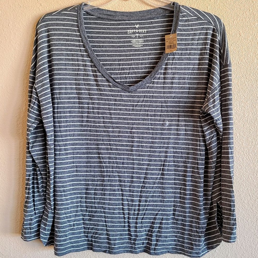 American Eagle AE Long Sleeve Gray + White Soft & Sexy V-Neck T Shirt Large NWT
